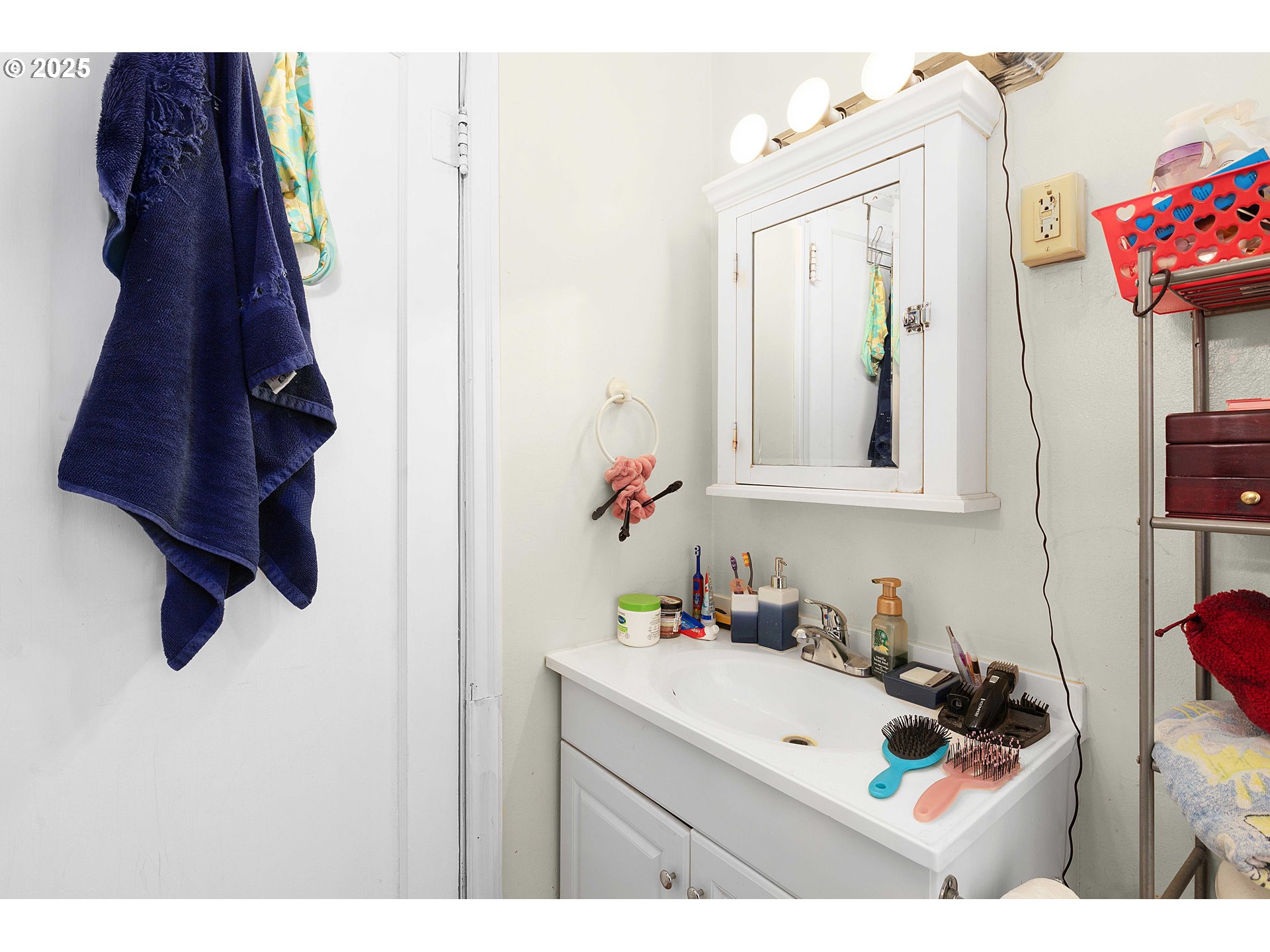 1951 Austin Road Roseburg, OR 97471 - Photo 13 of 41