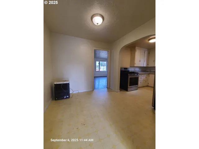 $235,000 | 1951 Austin Road, Roseburg, OR 97471