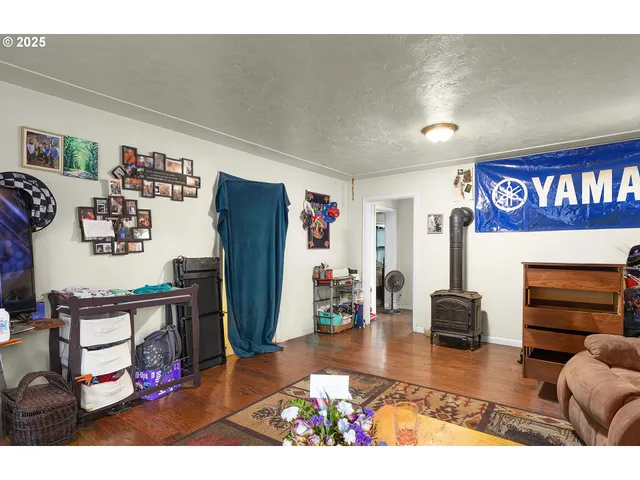 $235,000 | 1951 Austin Road, Roseburg, OR 97471