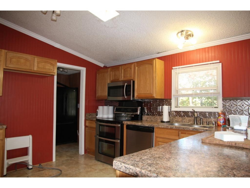 900 Summer Sound Road Piney Flats, TN 37686 - Photo 8 of 20 Photo 8