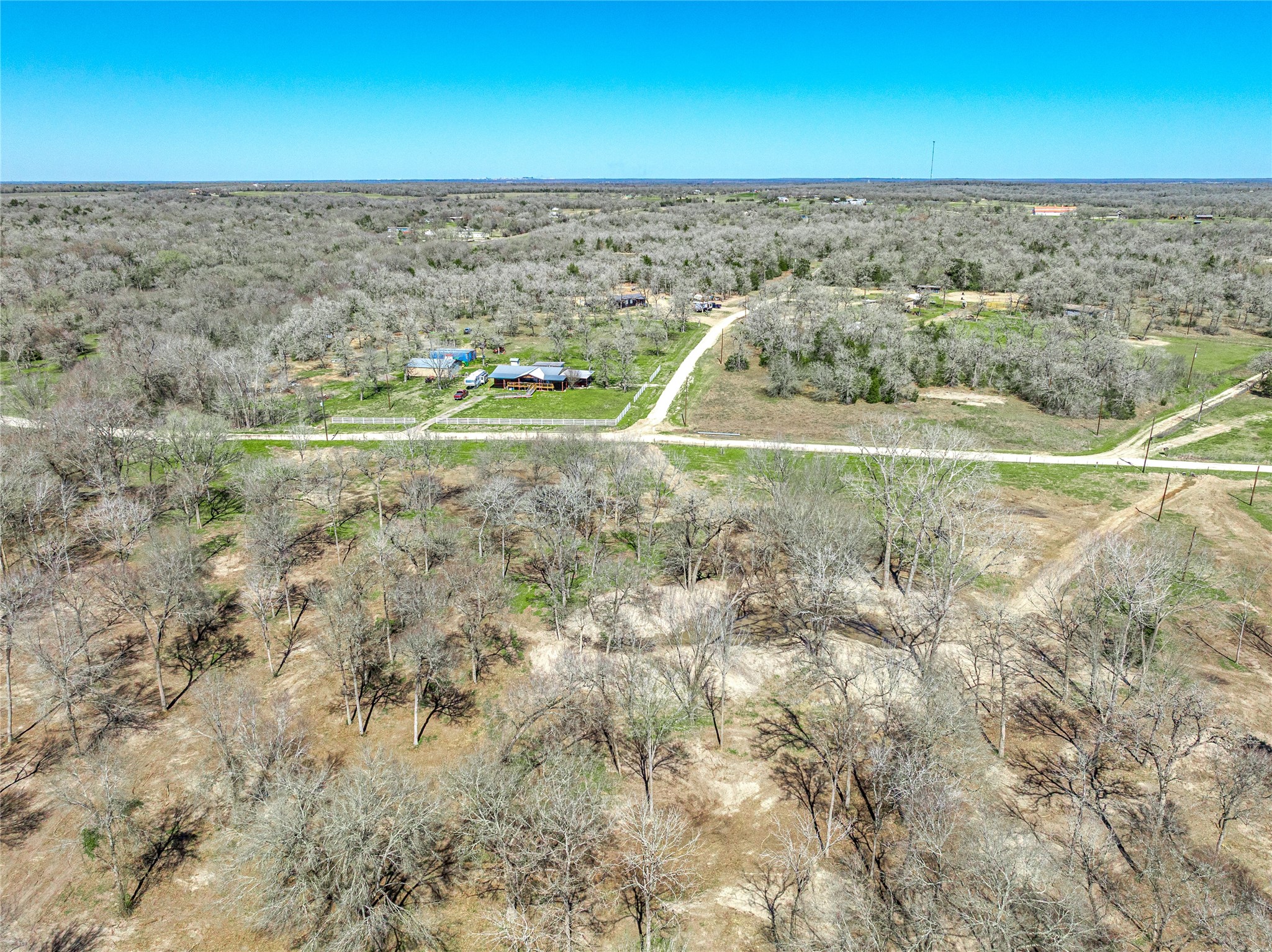 4016 Rd Snook Tx 77878 Road Somerville, TX 77879 - Photo 8 of 18 a view of an ocean beach