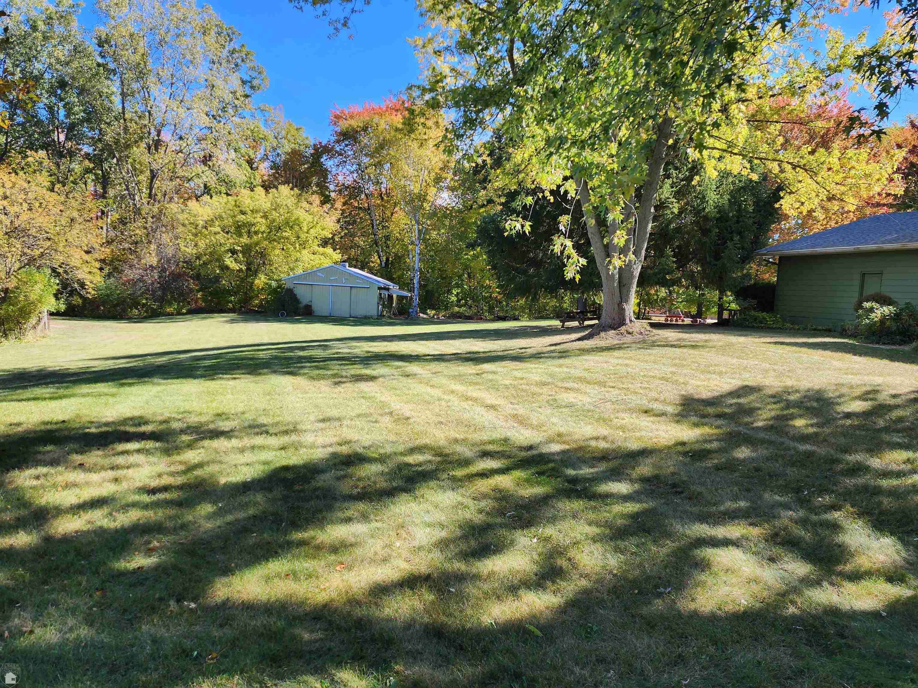 4410 Atkins Road Port Huron, MI 48060 - Photo 8 of 63 50094014-7.JPG