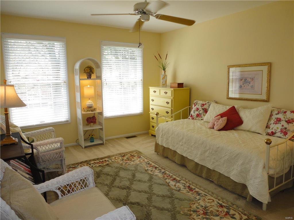 15915 Wetherburn Road Chesterfield, MO 63017 - Photo 16 of 24 Gallery Image 16