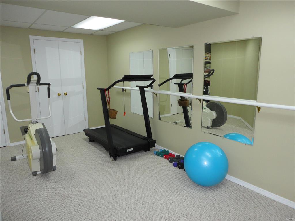 15915 Wetherburn Road Chesterfield, MO 63017 - Photo 19 of 24 Gallery Image 19