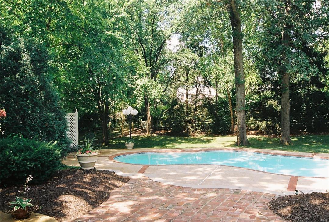 15915 Wetherburn Road Chesterfield, MO 63017 - Photo 21 of 24 Gallery Image 21