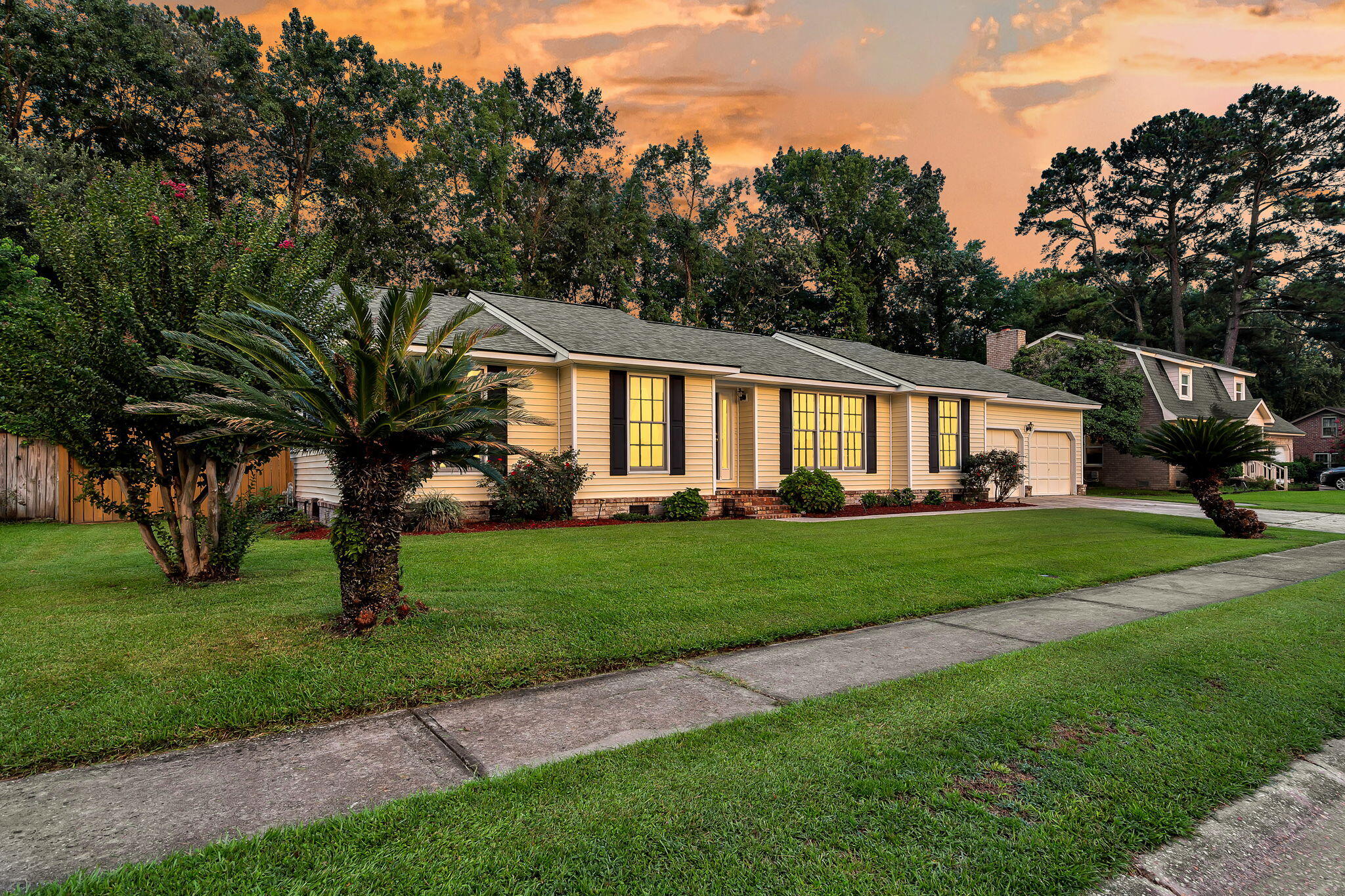 CREM - 1647 Sulgrave Rd Twilights-1