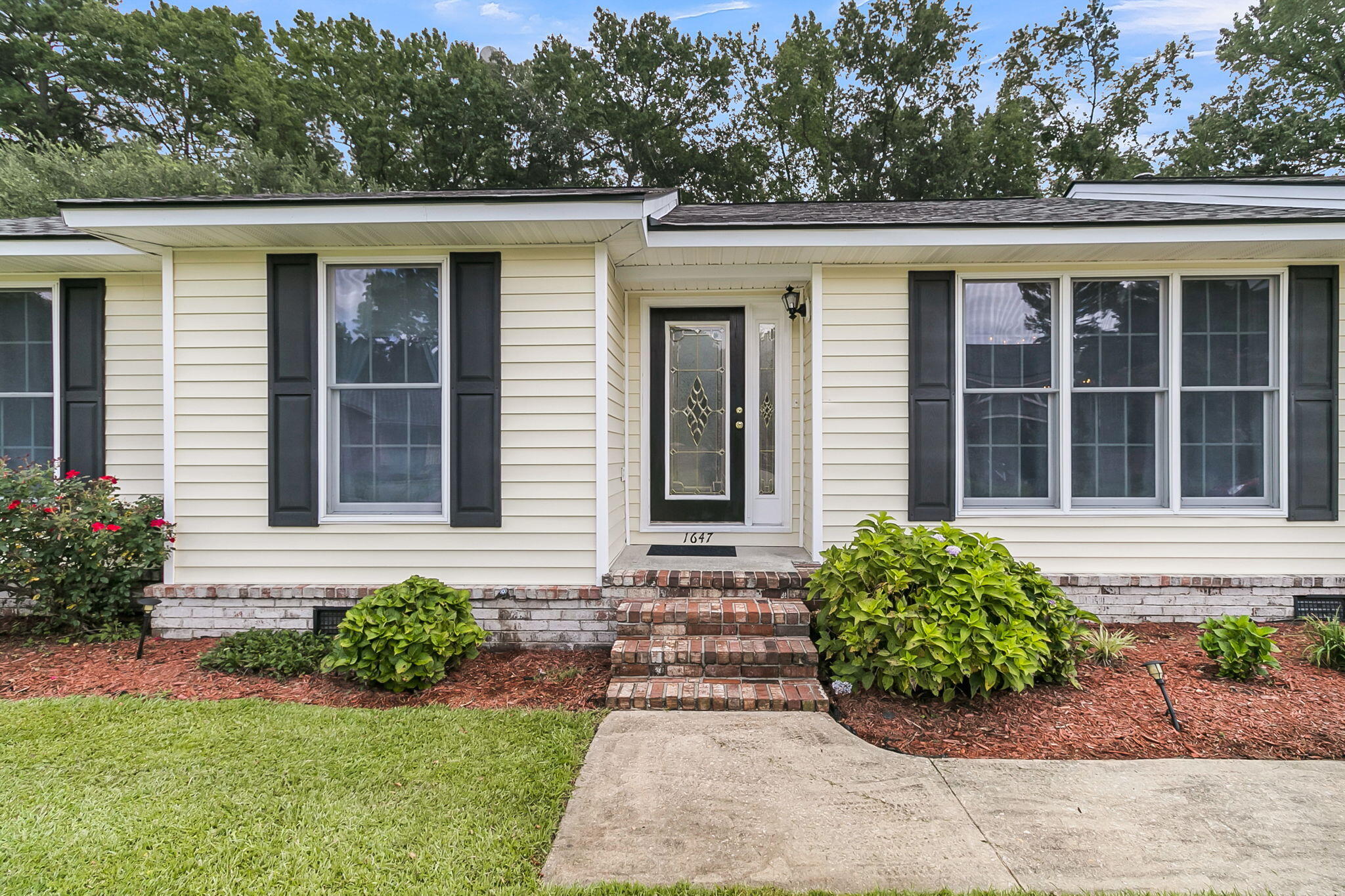1647 Sulgrave Road Charleston, SC 29414 - Photo 3 of 63 CREM - 1647 Sulgrave Rd-4