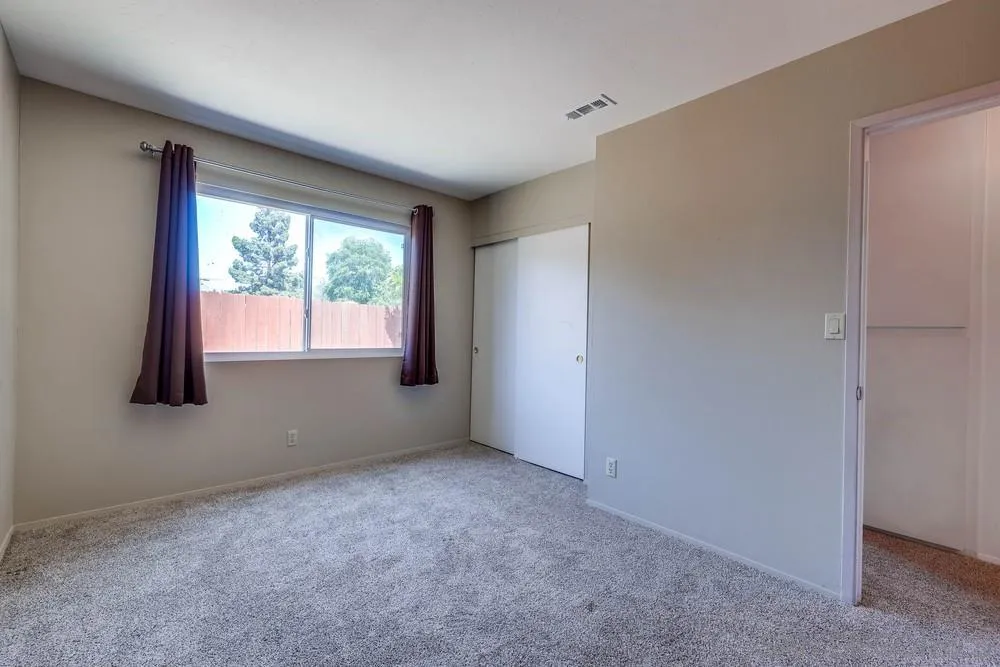 10267 Rio Camino Lakeside, CA 92040 - Photo 13 of 24 Gallery Image 13