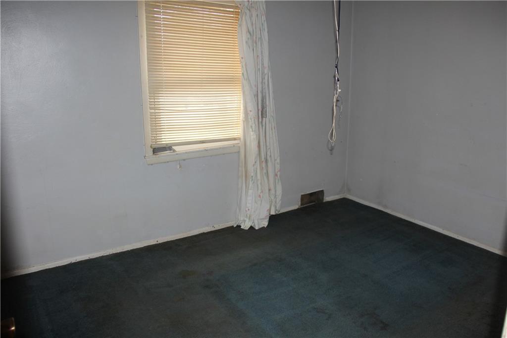 502 Roosevelt Road Pittsburgh, PA 15237 - Photo 11 of 25 Gallery Image 11