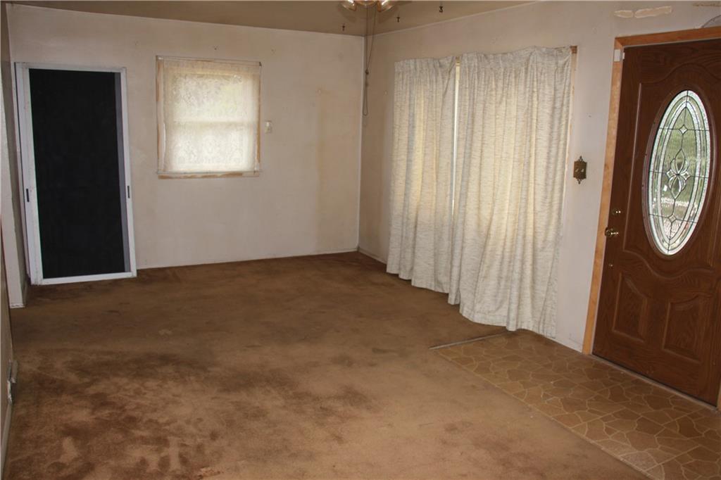502 Roosevelt Road Pittsburgh, PA 15237 - Photo 5 of 25 Gallery Image 5