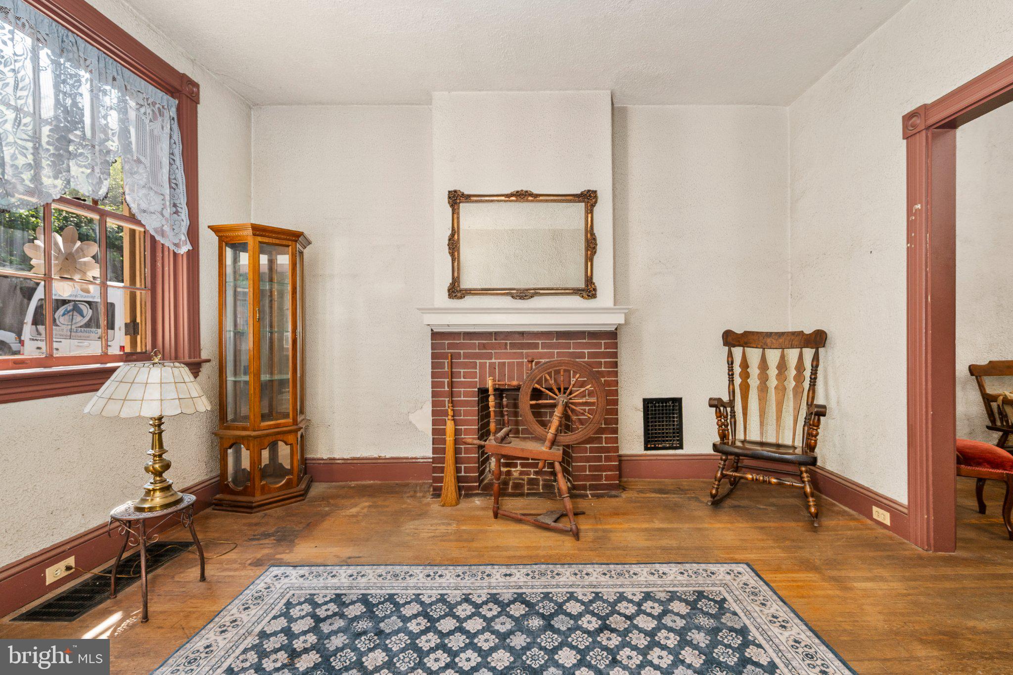 347 East Orange Street Lancaster, PA 17602 - Photo 4 of 27 Gallery Image 4