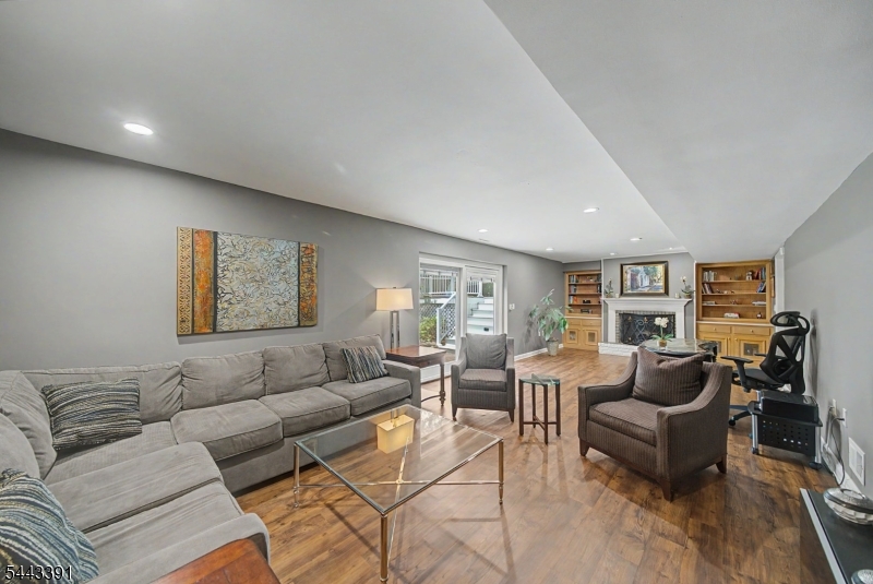 6 Coventry Road Livingston, NJ 07039 - Photo 26 of 37