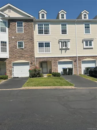 $485,000 | 246 Orleans Road, Unit 102, Newburgh, NY 12550