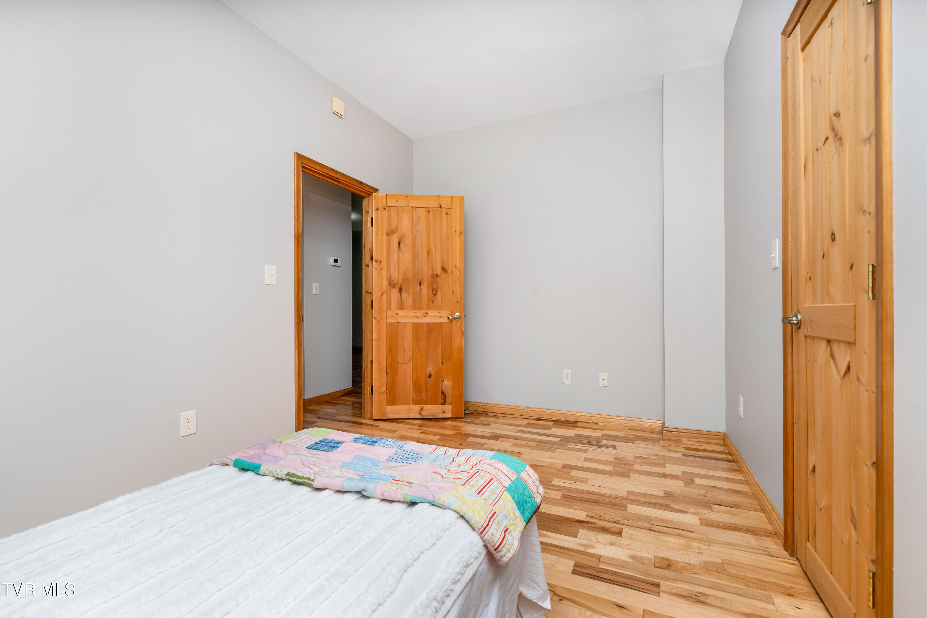 366 Toll Branch Road Johnson City, TN 37601 - Photo 16 of 86 366 Toll Branch Road (73 of 94)