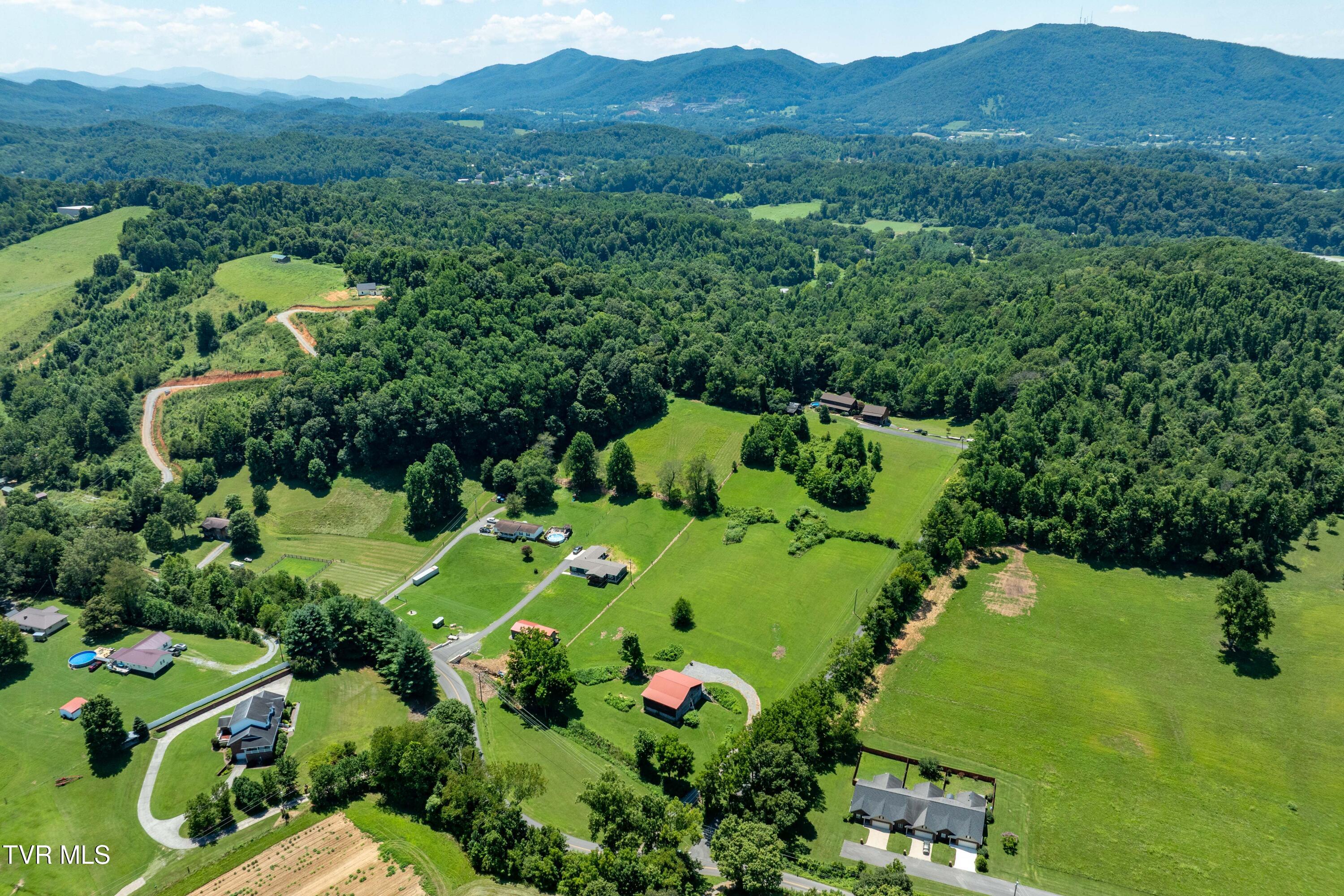 366 Toll Branch Road Johnson City, TN 37601 - Photo 41 of 86 366 Toll Branch Road (4 of 94)