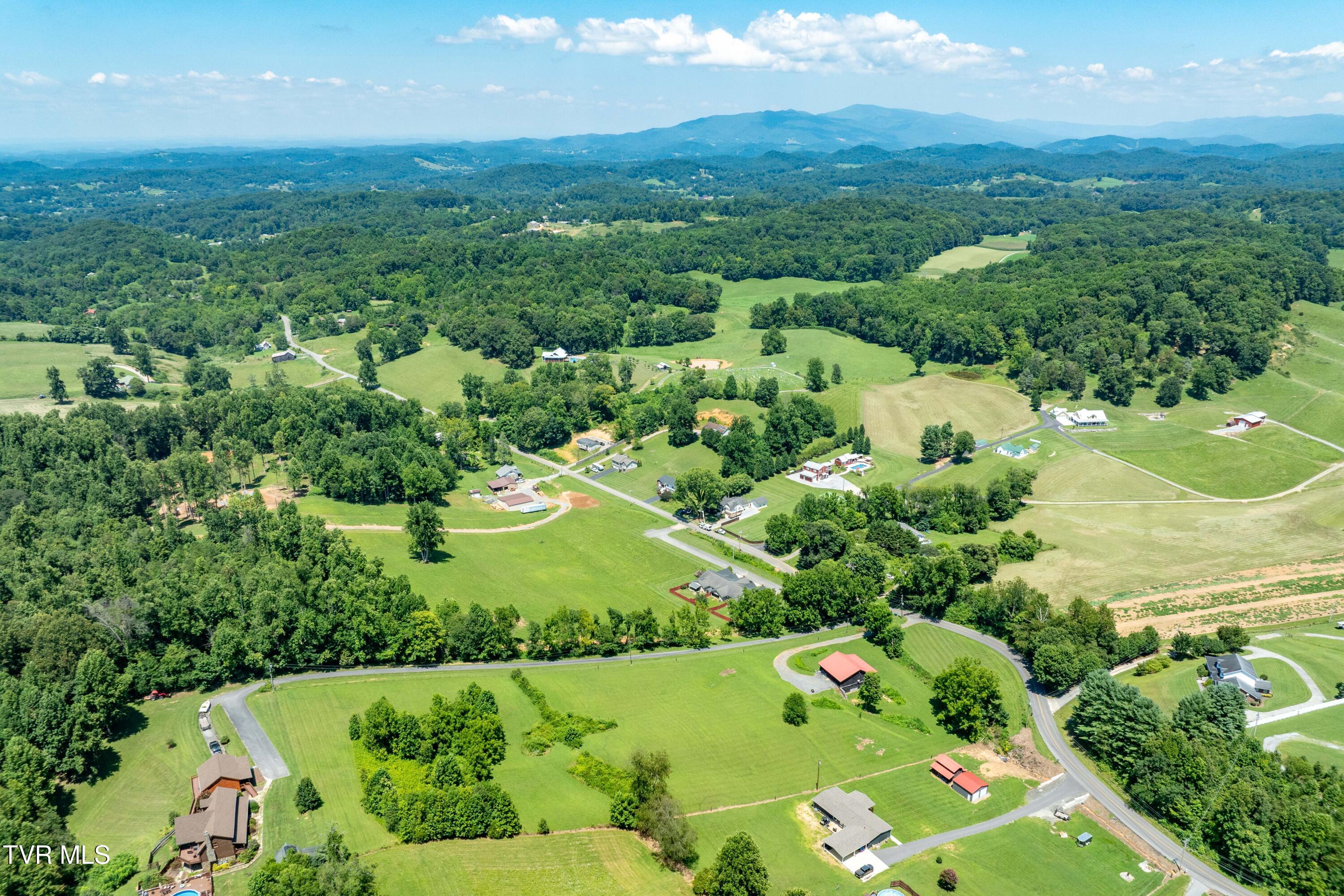 366 Toll Branch Road Johnson City, TN 37601 - Photo 47 of 86 366 Toll Branch Road (13 of 94)