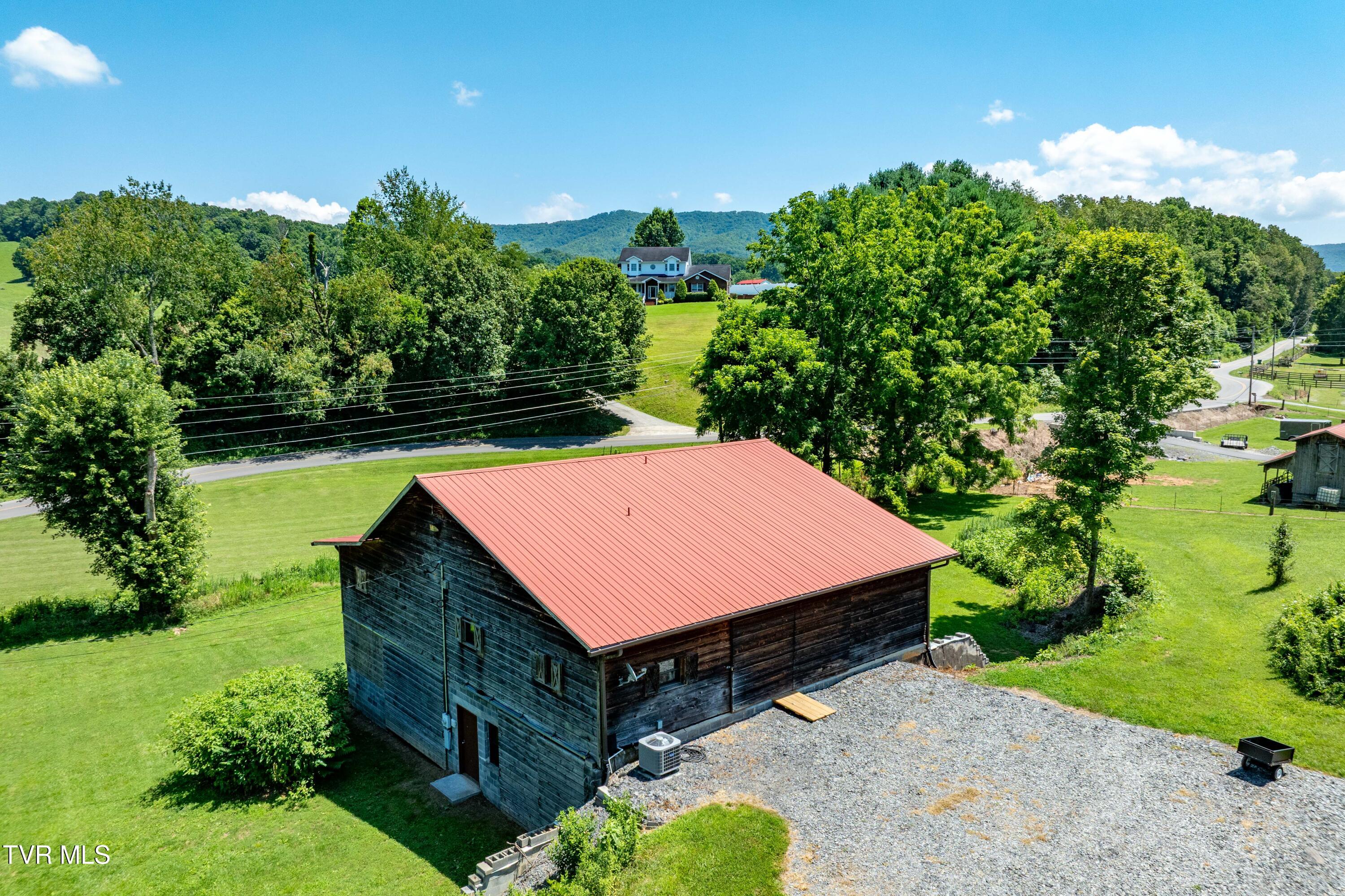 366 Toll Branch Road Johnson City, TN 37601 - Photo 51 of 86 366 Toll Branch Road (17 of 94)