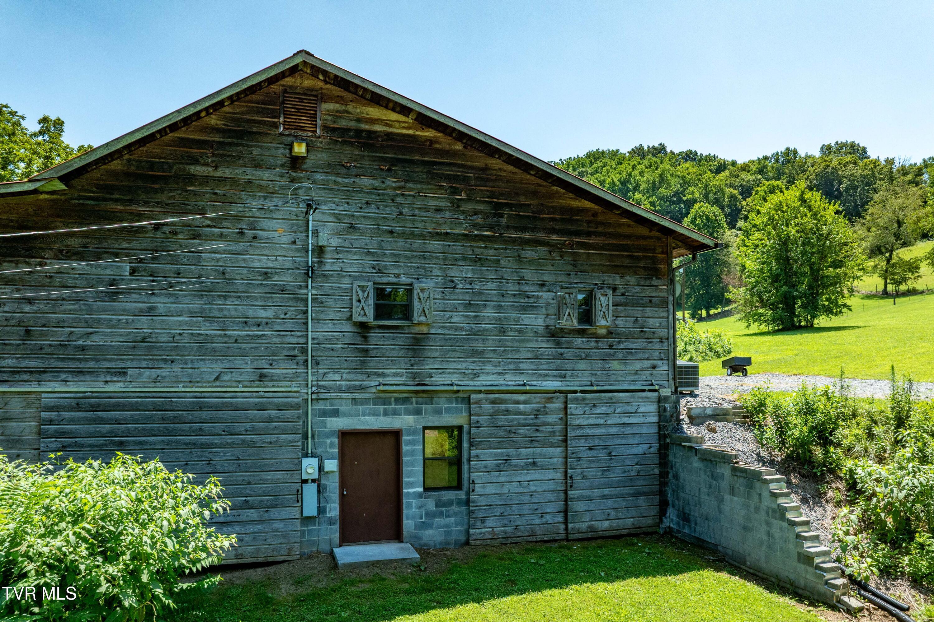 366 Toll Branch Road Johnson City, TN 37601 - Photo 56 of 86 366 Toll Branch Road (22 of 94)