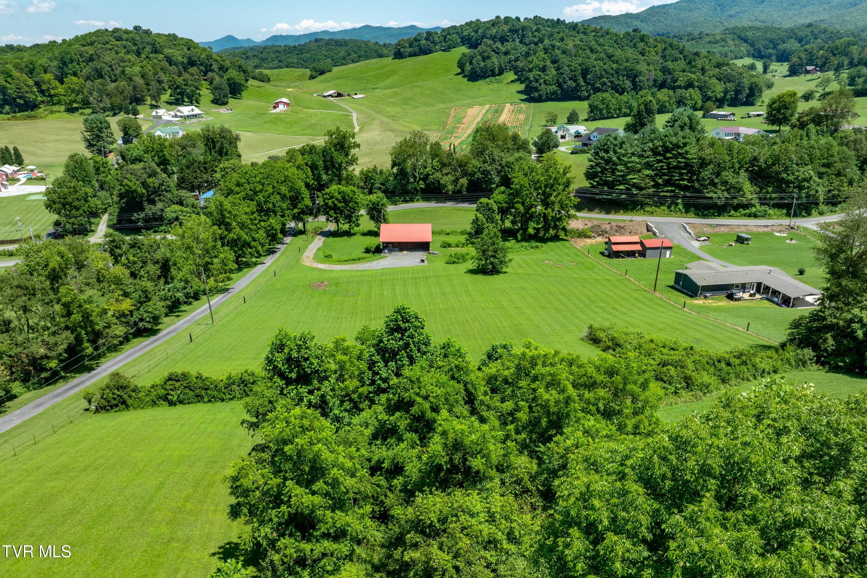 366 Toll Branch Road Johnson City, TN 37601 - Photo 68 of 86 366 Toll Branch Road (36 of 94)