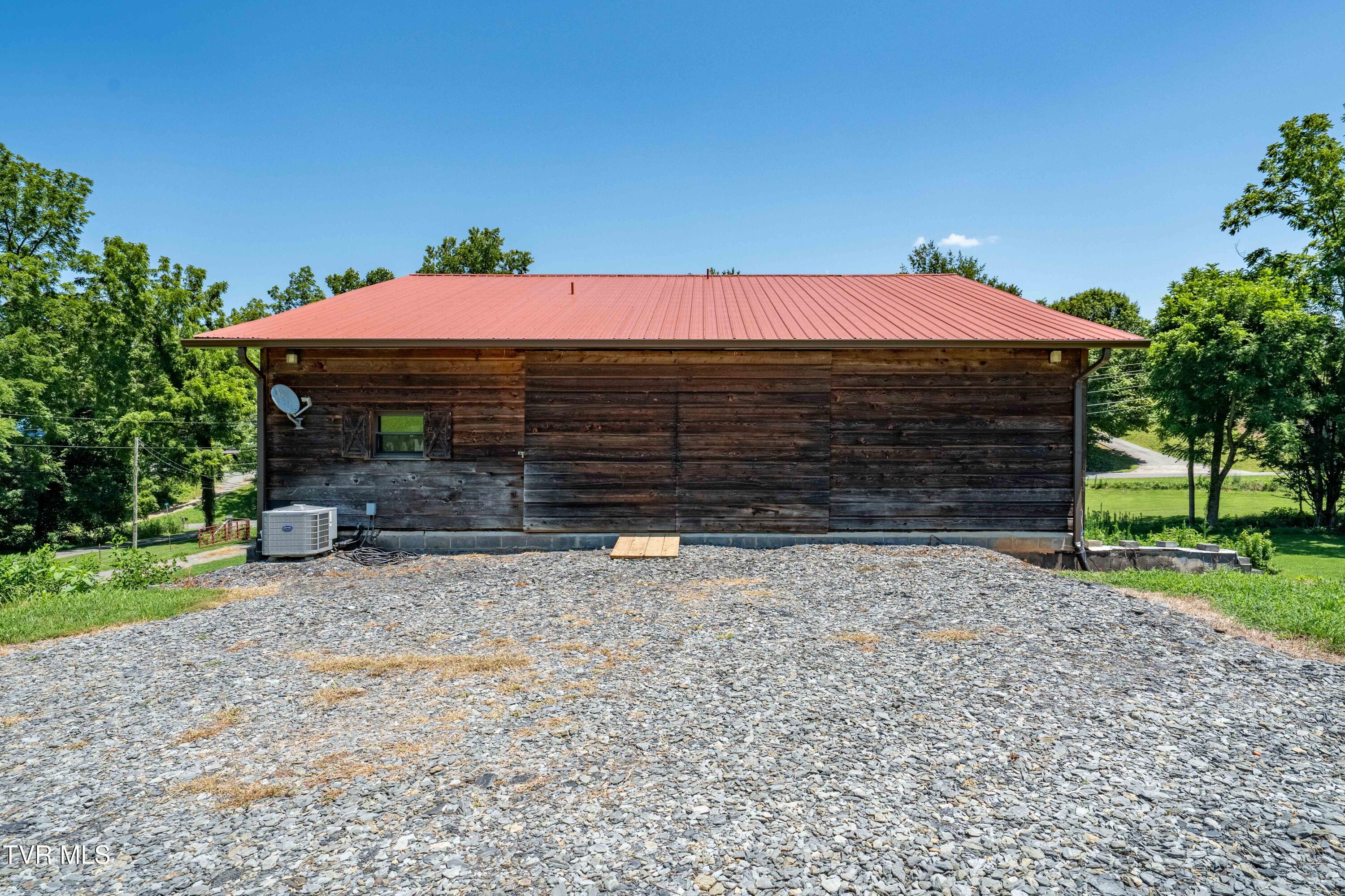 366 Toll Branch Road Johnson City, TN 37601 - Photo 71 of 86 366 Toll Branch Road (40 of 94)