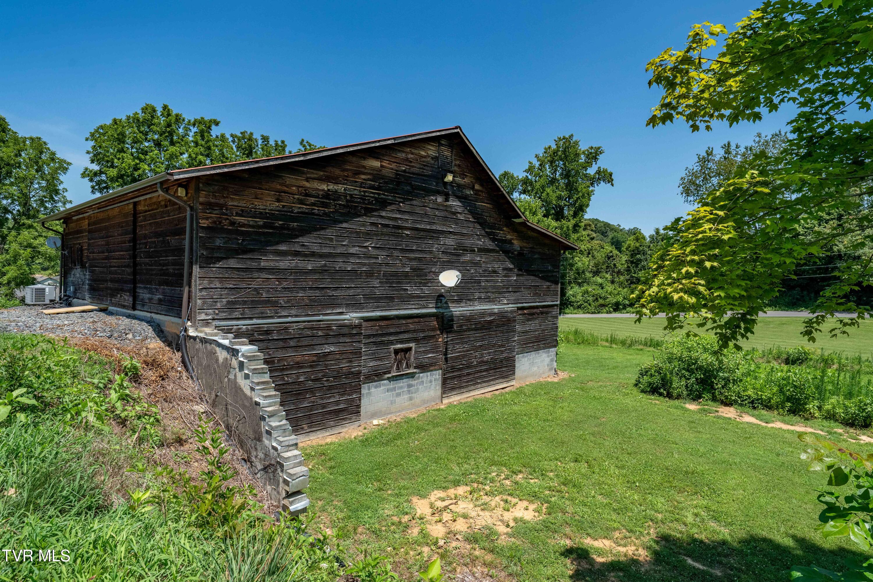 366 Toll Branch Road Johnson City, TN 37601 - Photo 75 of 86 366 Toll Branch Road (44 of 94)
