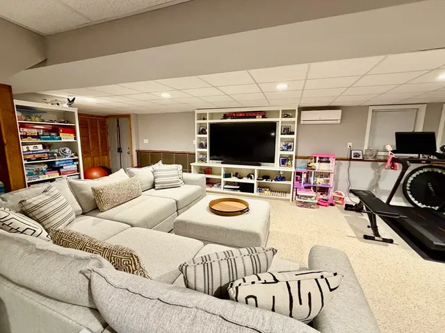 $739,000 | 2081 Manomet Avenue, Dighton, MA 02715