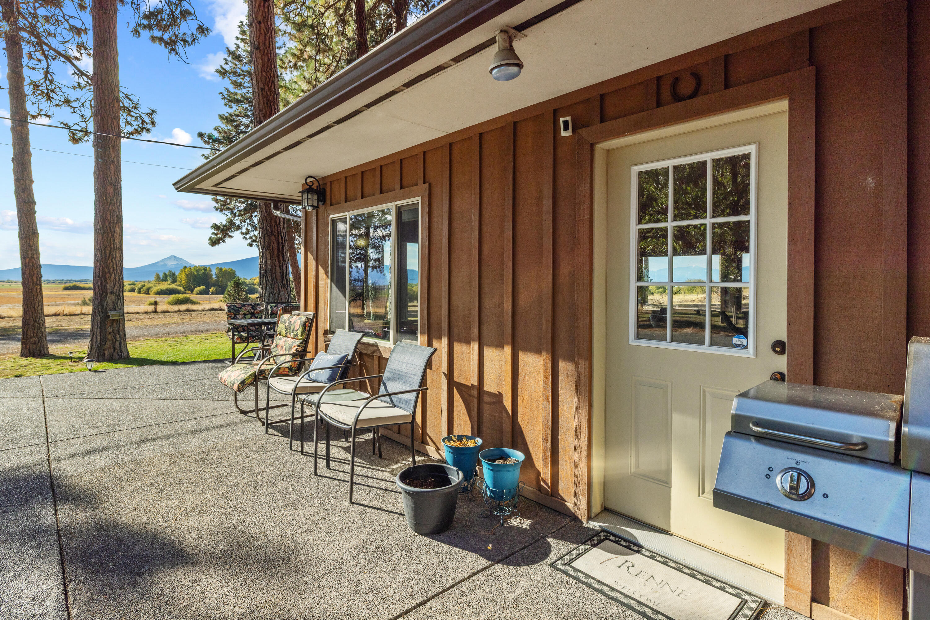 32486 Modoc Point Road Chiloquin, OR 97624 - Photo 10 of 135 32490 Modoc Point Rd-010