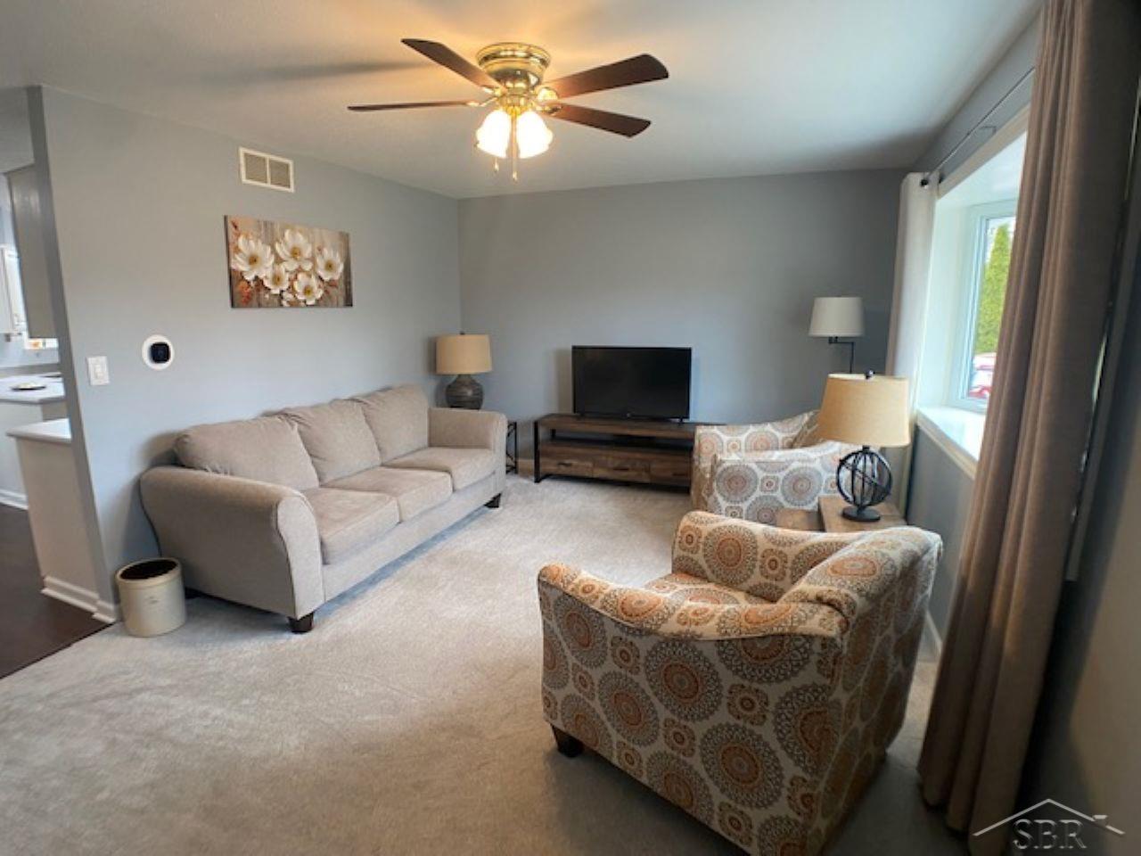 4851 Locust Road Saginaw, MI 48604 - Photo 4 of 31 50169953-308cf69c-2fa5-4f36-93d8-070f2a6e0503.JPG