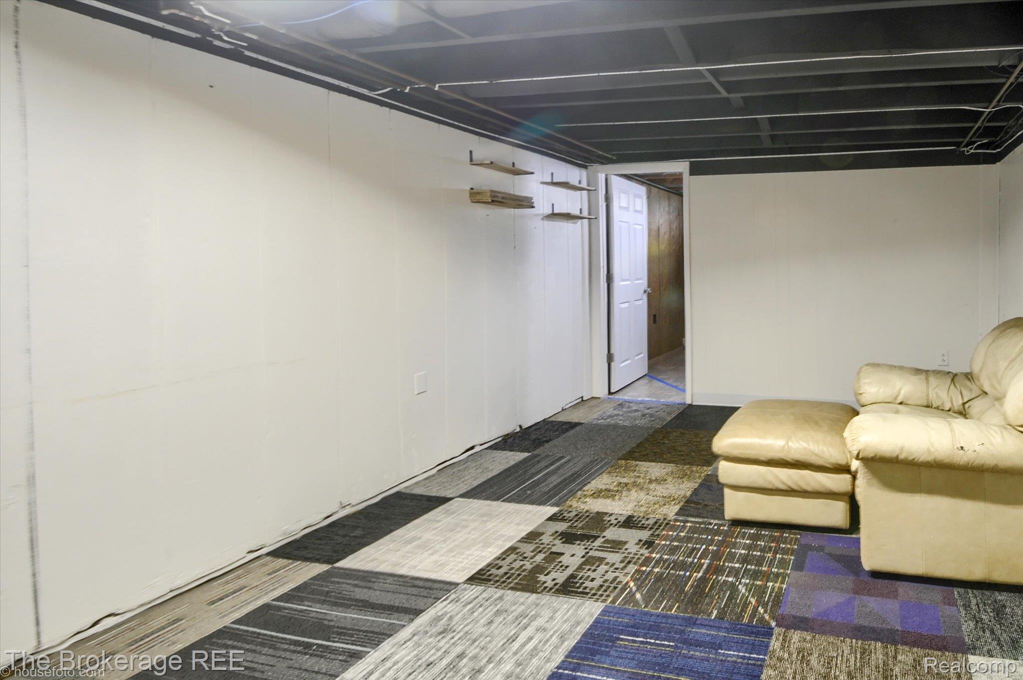 732 E. Grand Blanc Rd. Grand Blanc, MI 48439 - Photo 23 of 31 40-Housefoto_3009084-HDR(5).jpg