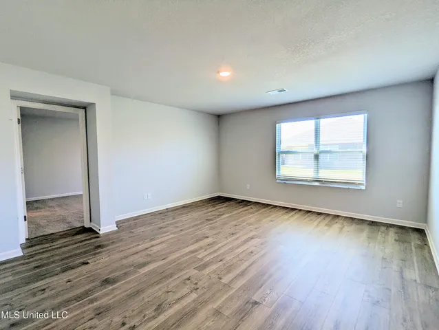 $1,995 | 24 Pine Street, Byhalia, MS 38611