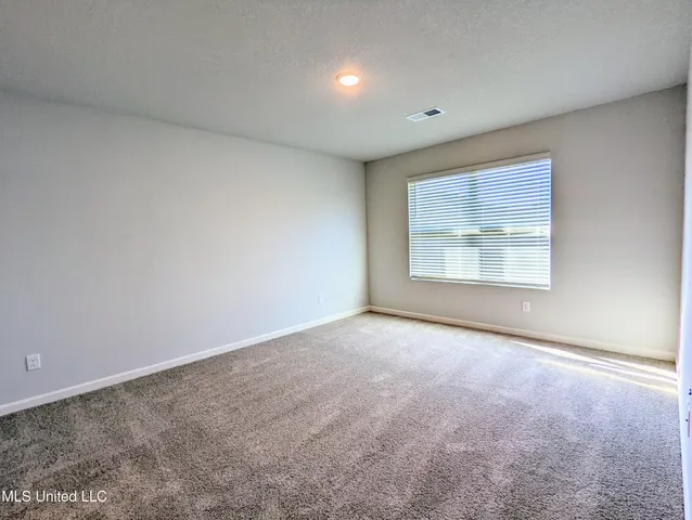 $1,995 | 24 Pine Street, Byhalia, MS 38611