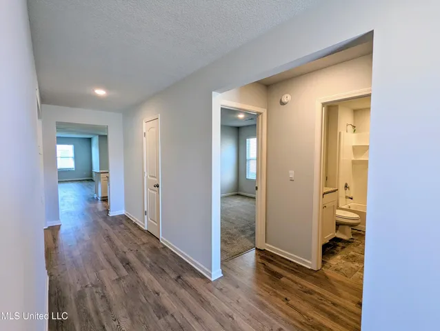 $1,995 | 24 Pine Street, Byhalia, MS 38611