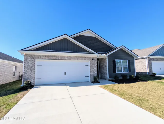 $1,995 | 24 Pine Street, Byhalia, MS 38611