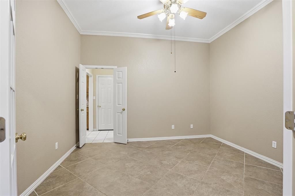 231 Bluff View Court Aledo, TX 76008 - Photo 8 of 34