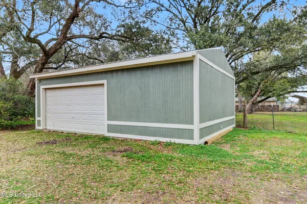 $329,000 | 1130 Dozier Rogers Road, Lucedale, MS 39452
