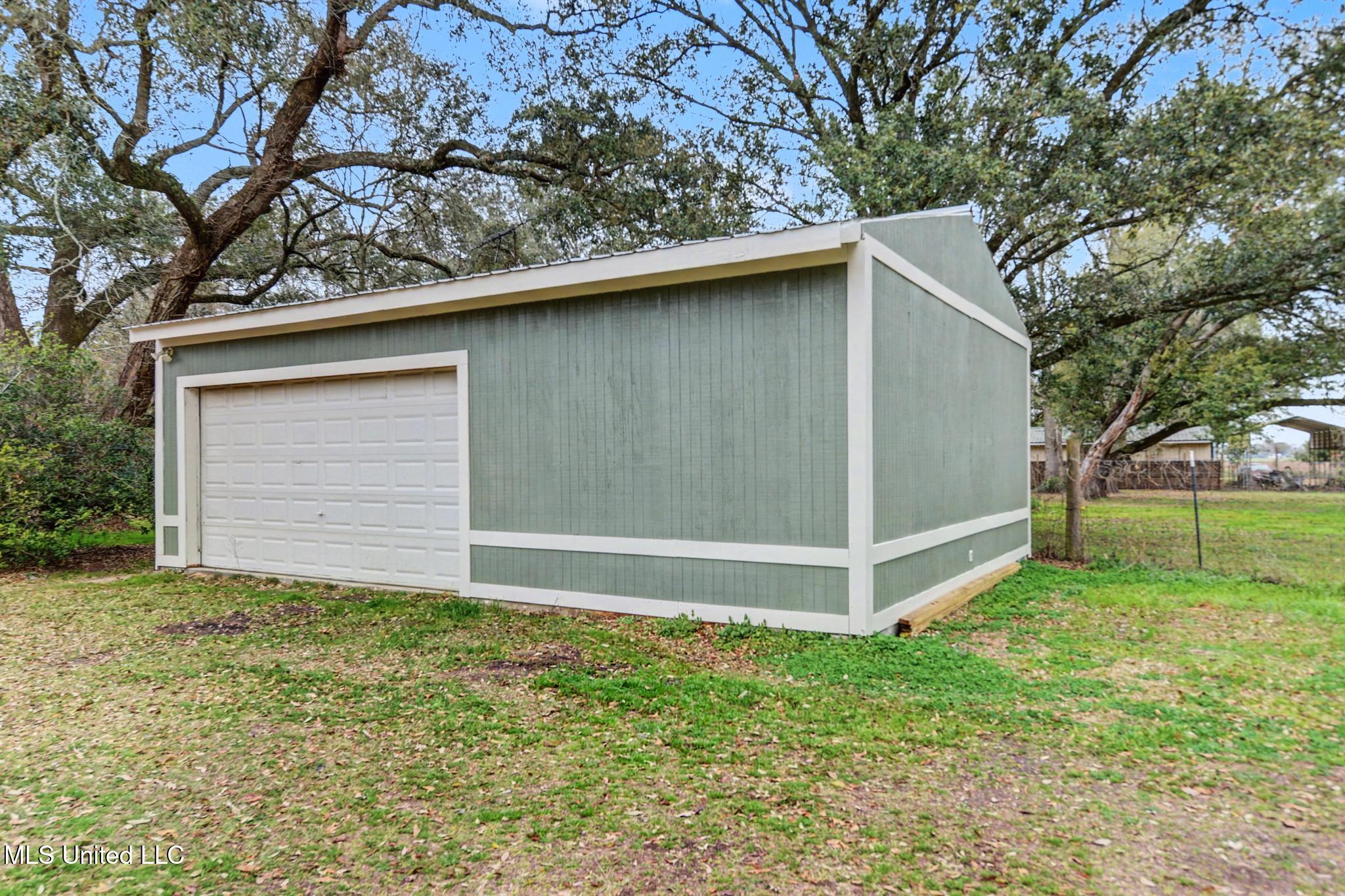 1130 Dozier Rogers Road Lucedale, MS 39452 - Photo 27 of 35 027