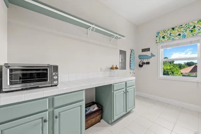 $1,350,000 | 6041 North Vine Street, Vacaville, CA 95688