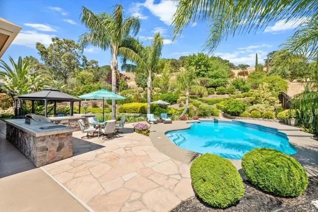 $1,350,000 | 6041 North Vine Street, Vacaville, CA 95688