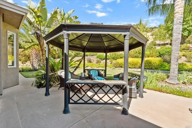 $1,350,000 | 6041 North Vine Street, Vacaville, CA 95688