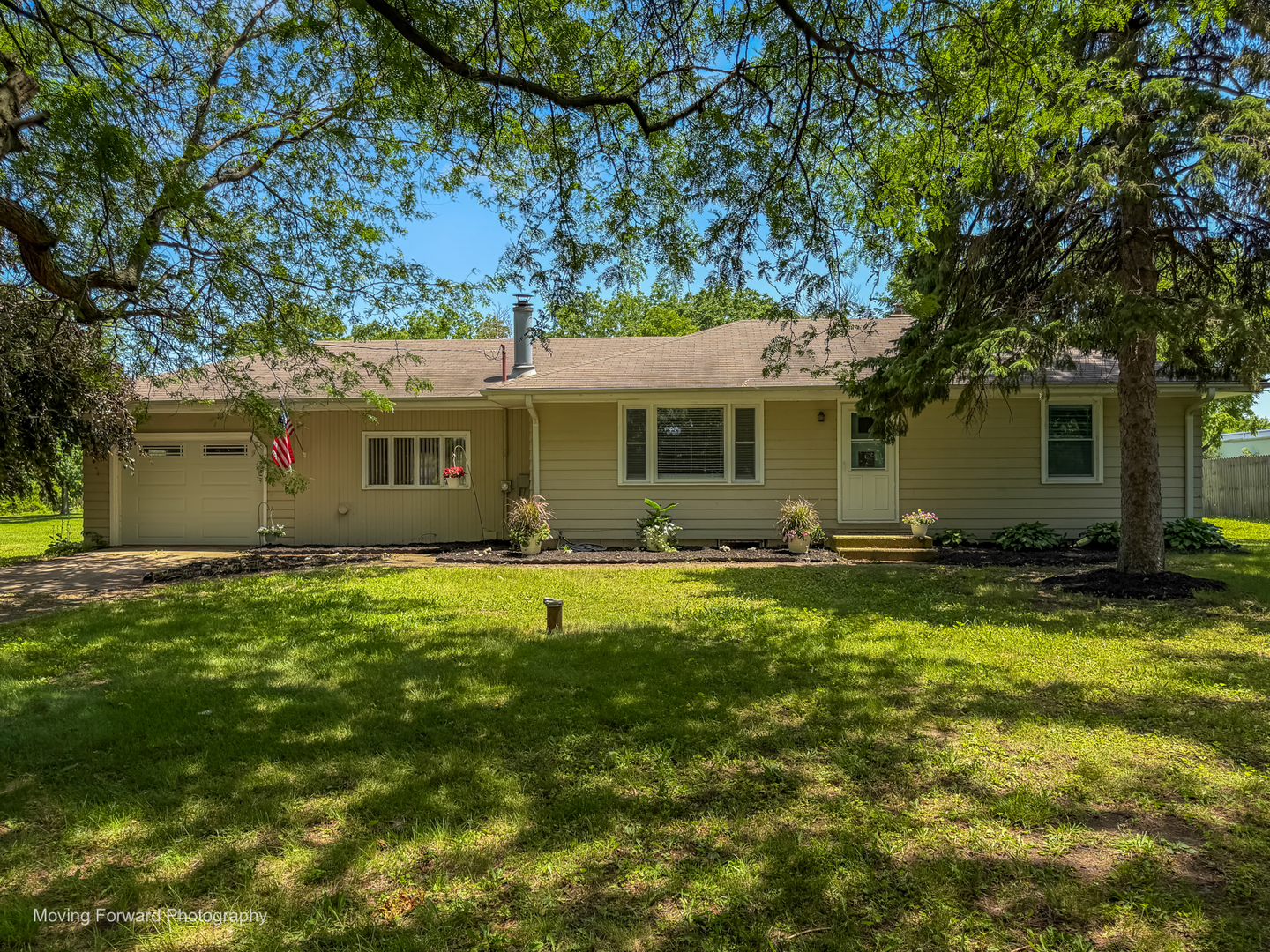 7S175 North Eola Road Aurora, IL 60502 - Photo 1 of 17