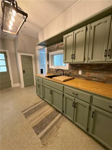 $190,000 | 209 North Havanah Street, Butler, MO 64730