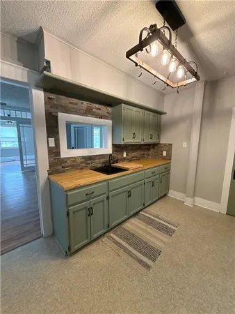 $190,000 | 209 North Havanah Street, Butler, MO 64730