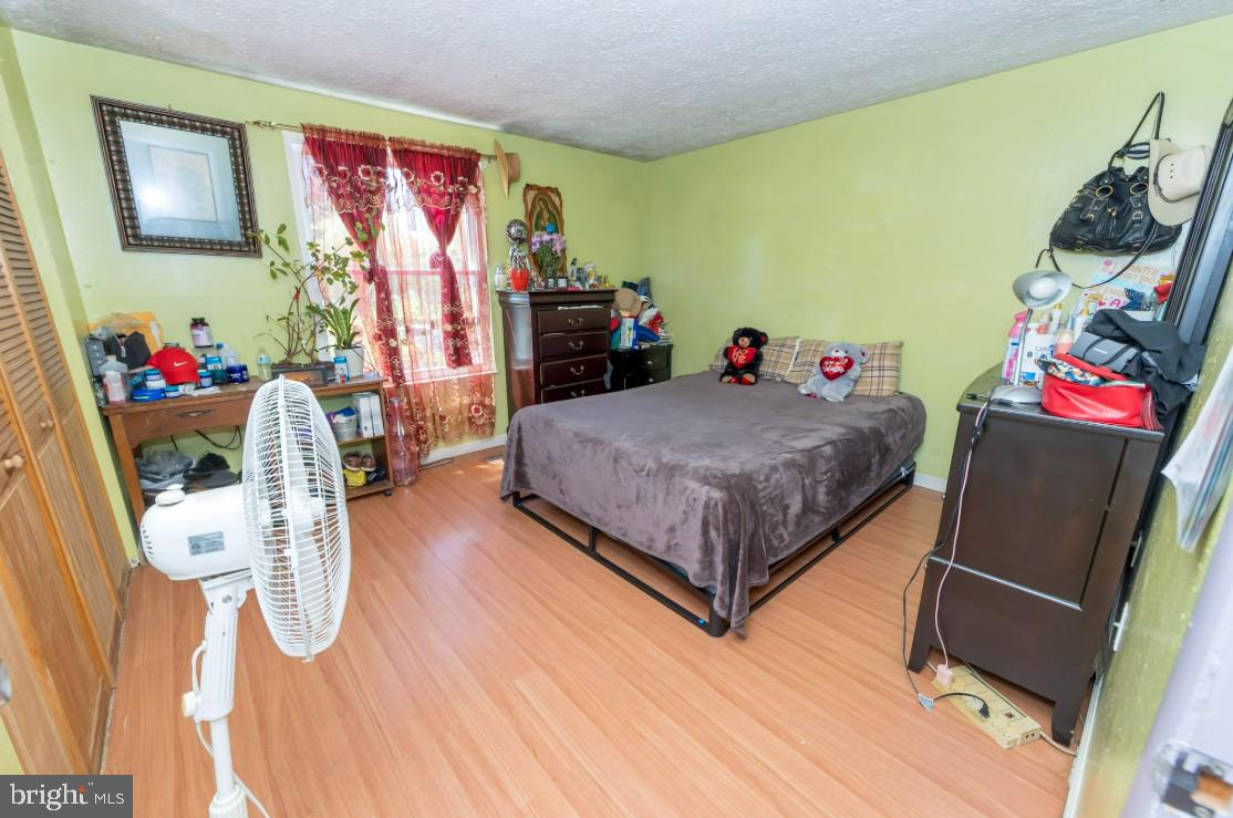 550 Logan Street Frederick, MD 21701 - Photo 4 of 39