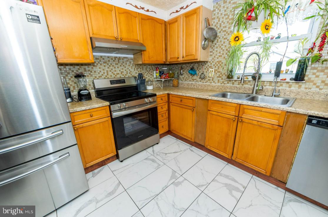 550 Logan Street Frederick, MD 21701 - Photo 6 of 39