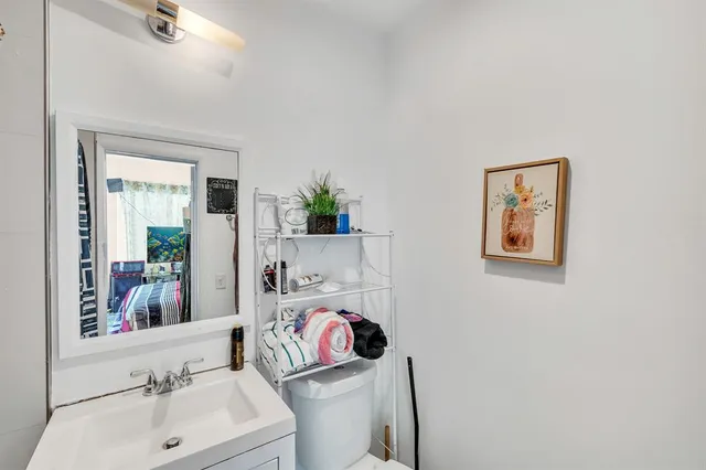 $690,000 | 16010 Northeast 5th Avenue, Miami, FL 33162