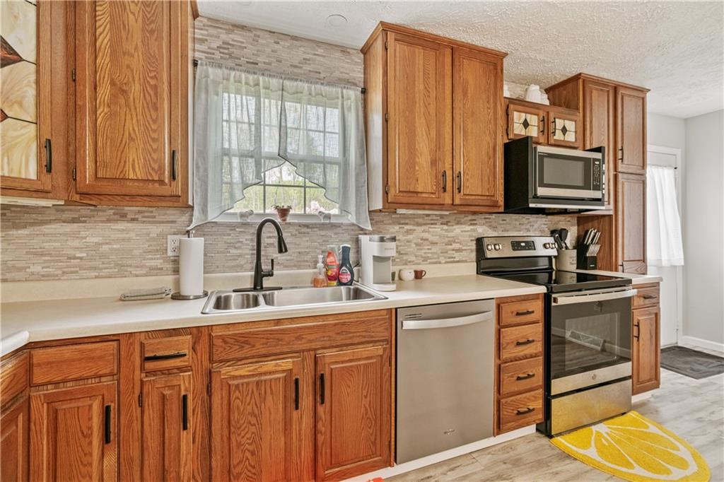 2902 Darlington Road, Unit 502 Beaver Falls, PA 15010 - Photo 3 of 20