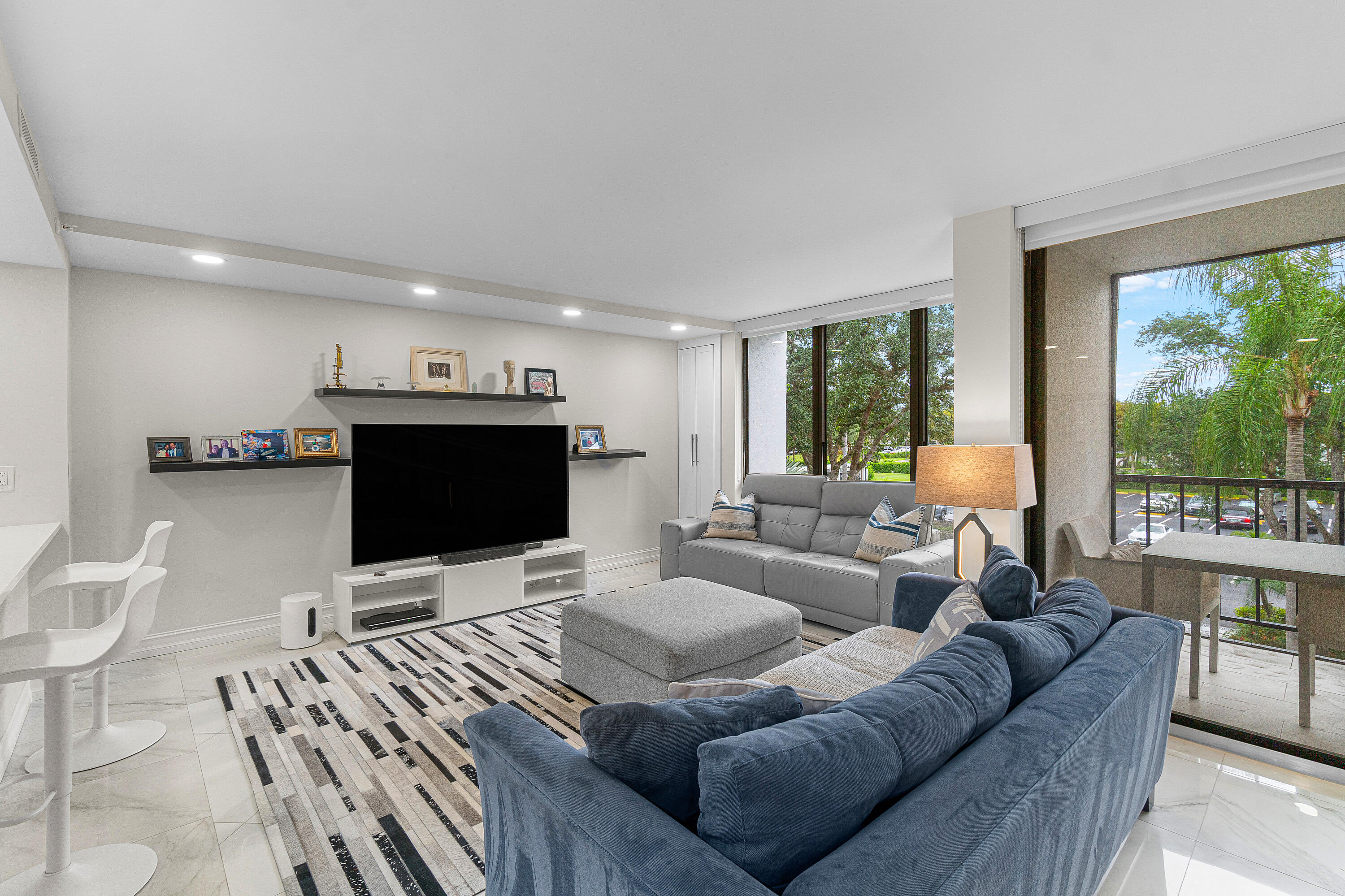 7768 Lakeside Boulevard, Unit 533 Boca Raton, FL 33434 - Photo 5 of 29 LR
