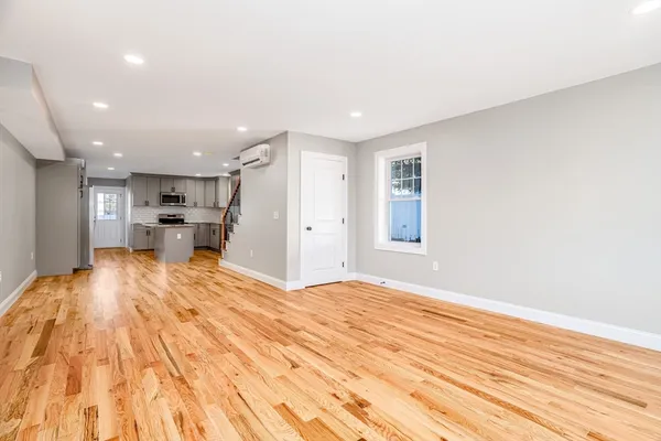 $2,750 | 31 Milton Street, Unit 1, Fitchburg, MA 01420