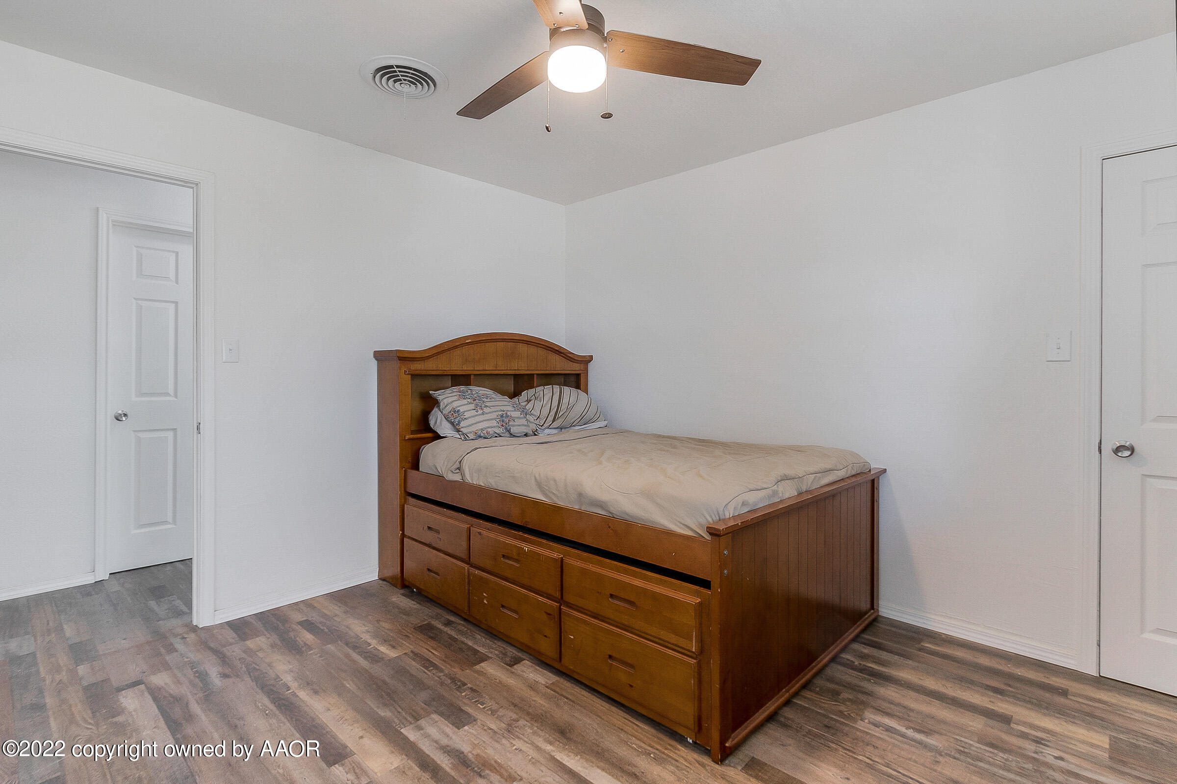 8690 Cliffside Road Amarillo, TX 79124 - Photo 25 of 29 025_Bedroom 3 2
