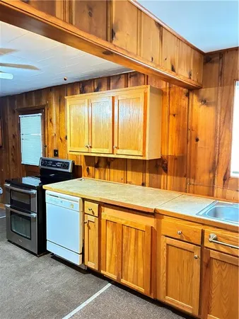 $89,000 | 205 West 3rd Street, Holden, MO 64040